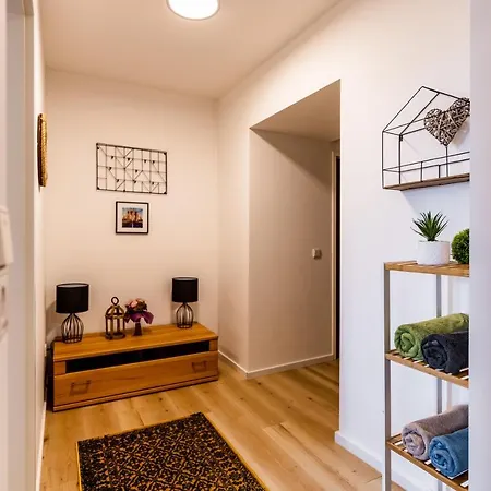 Sofia & Sillweg Naehe Rebull Ring Apartment Fohnsdorf