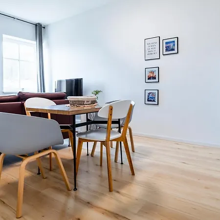 Sofia & Sillweg Naehe Rebull Ring *