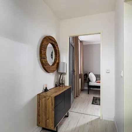 Sofia & Sillweg Naehe Rebull Ring *