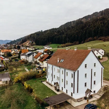 Apartment Sofia & Sillweg Naehe Rebull Ring Fohnsdorf