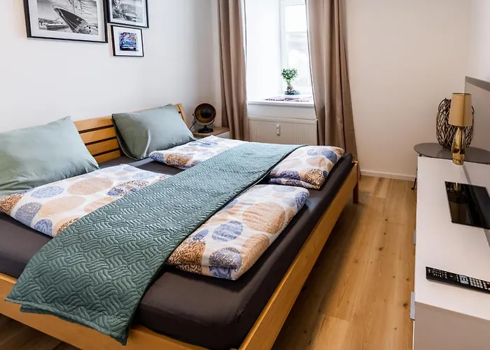 Sofia & Sillweg Naehe Rebull Ring *