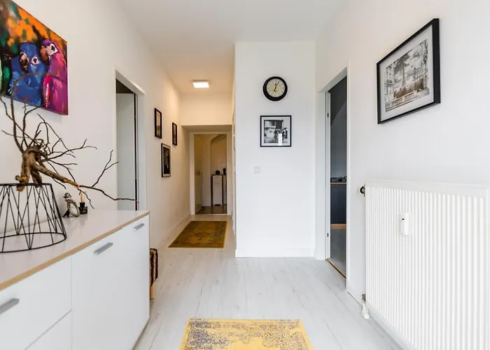 Sofia & Sillweg Naehe Rebull Ring