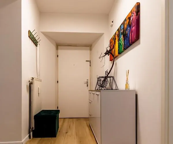 Sofia & Sillweg Naehe Rebull Ring