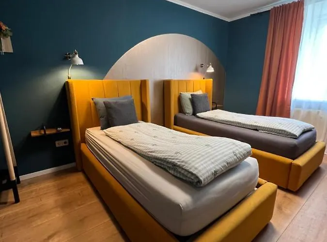 Sofia & Sillweg Naehe Rebull Ring *