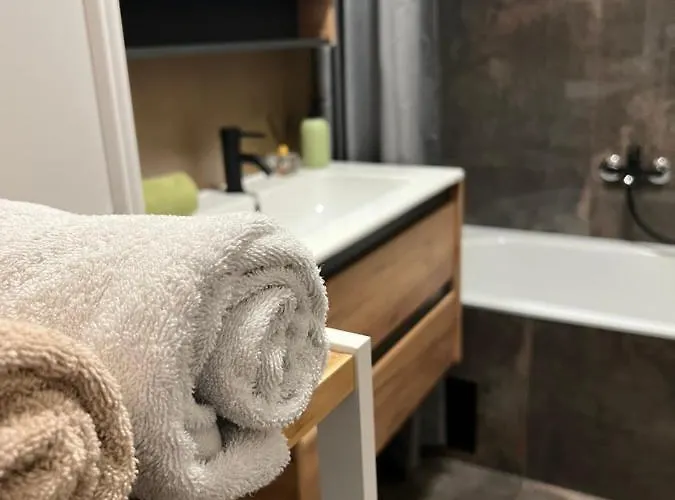 Sofia & Sillweg Naehe Rebull Ring