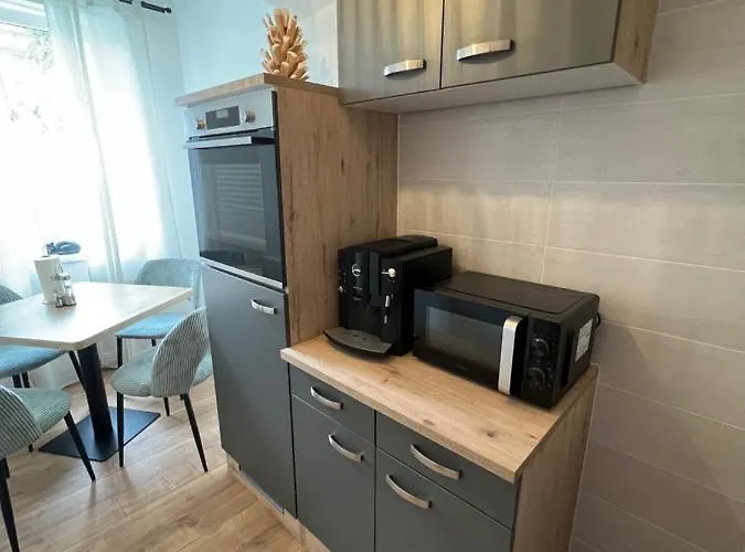 Sofia & Sillweg Naehe Rebull Ring * 丰斯多夫